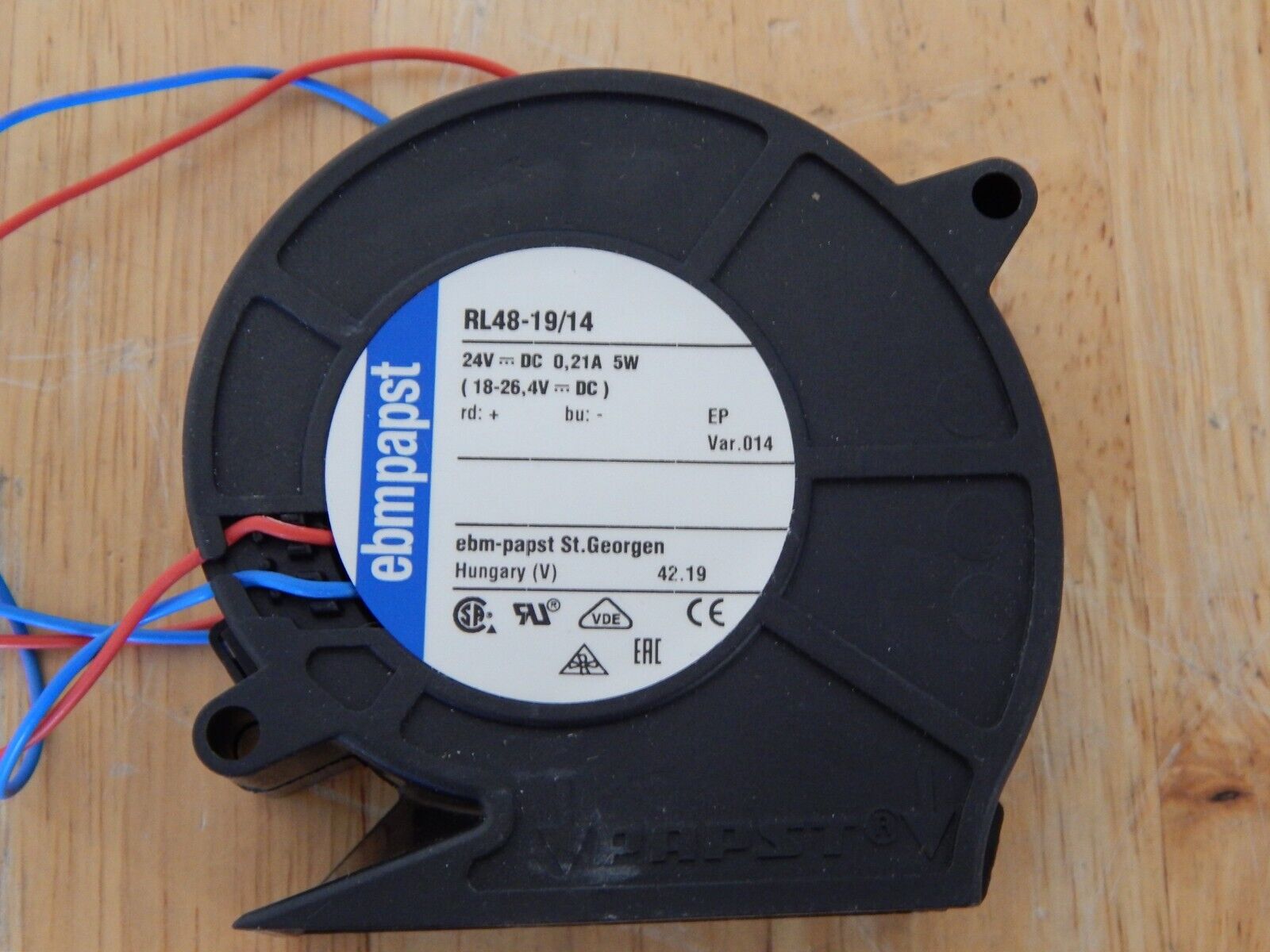 NEW Ebmpapst RL48-19/14 24VDC 0.21A 5W Cooling Fan NEW Ebmpapst RL48-19/14 24VDC 0.21A 5W Cooling Fan